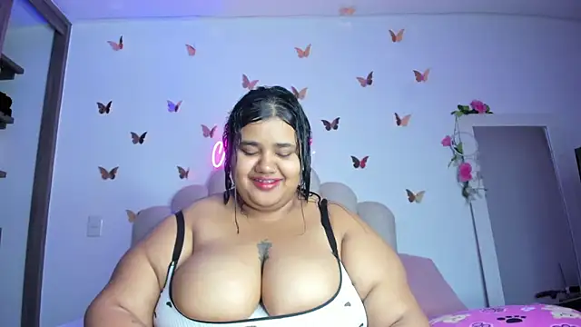 NaomiAsha online show from December 17, 11:11 pm