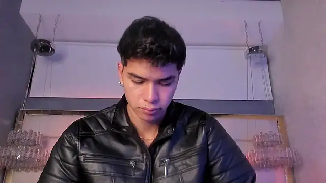 Snapshot of AndyPalmer_ chatting on January 17, 5:51 pm AndyPalmer online show from January 17, 5:51 pm