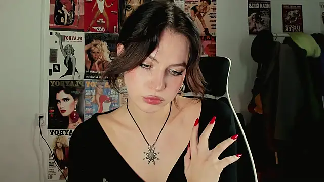 Niky  Jess online show from December 1, 5:07 pm