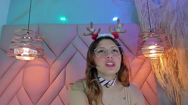 AngelaaCute  online show from December 7, 3:41 pm