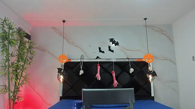 Snapshot of AngelaaCute_ chatting on October 29, 12:07 pm AngelaaCute online show from October 29, 12:07 pm