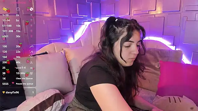 meraki fraise online show from January 4, 7:02 pm