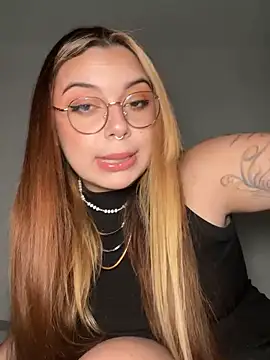 NatyOlson online show from October 24, 3:36 am