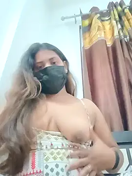 Snapshot of Hotmilfxox chatting on December 6, 11:54 am Hotmilfxox online show from December 6, 11:54 am