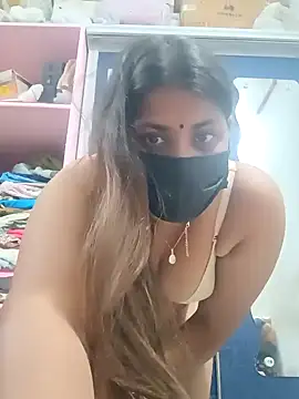 Snapshot of Hotmilfxox chatting on December 14, 2:53 pm Hotmilfxox online show from December 14, 2:53 pm