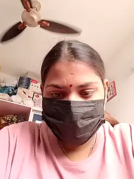 Snapshot of Hotmilfxox chatting on December 28, 5:12 am Hotmilfxox online show from December 28, 5:12 am