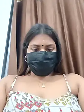 Snapshot of Hotmilfxox chatting on January 19, 1:12 pm Hotmilfxox online show from January 19, 1:12 pm