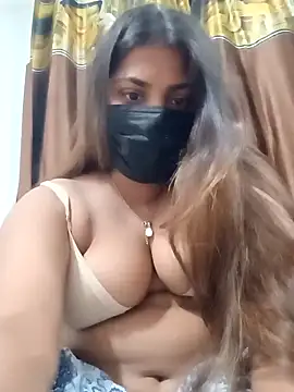 Snapshot of Hotmilfxox chatting on January 22, 1:42 pm Hotmilfxox online show from January 22, 1:42 pm