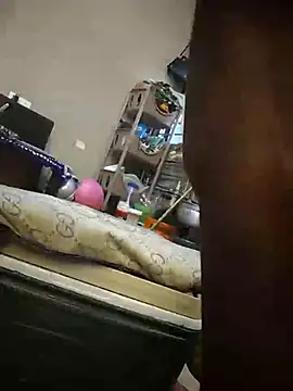 Snapshot of stephbig777 chatting on March 1, 7:10 am stephbig777 online show from March 1, 7:10 am