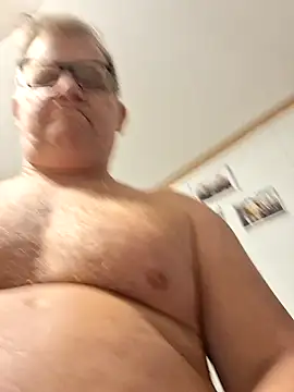 Snapshot of J83560Jason chatting on October 17, 7:38 pm J83560Jason online show from October 17, 7:38 pm