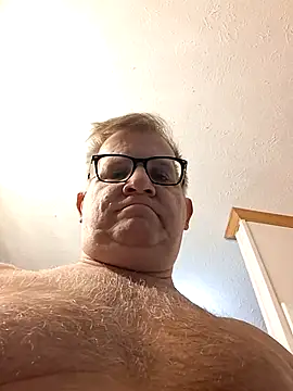 Snapshot of J83560Jason chatting on October 28, 3:36 pm J83560Jason online show from October 28, 3:36 pm