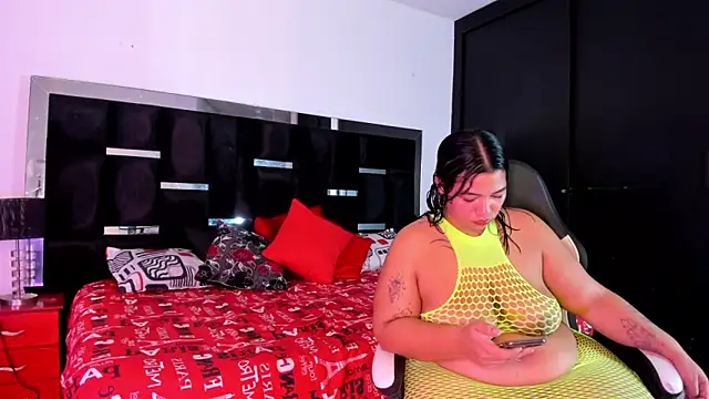 Tasha Sant online show from October 22, 11:48 pm