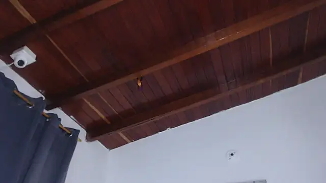 Snapshot of Amara_Red chatting on September 18, 11:12 am Amara Red online show from September 18, 11:12 am