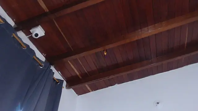 Snapshot of Amara_Red chatting on September 24, 11:24 am Amara Red online show from September 24, 11:24 am