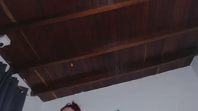 Snapshot of Amara_Red chatting on October 6, 11:07 am Amara Red online show from October 6, 11:07 am