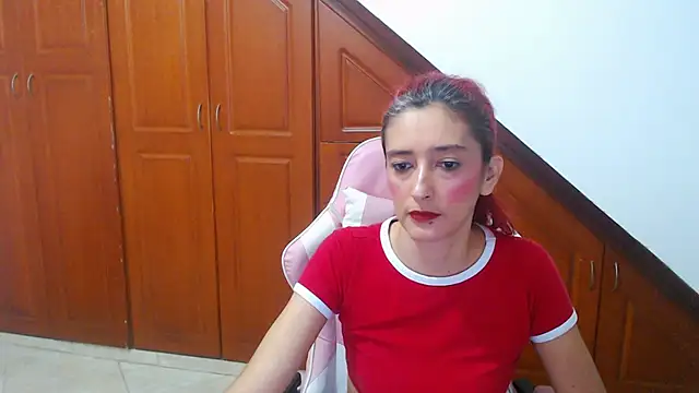 Ruby Your Milf online show from December 18, 6:47 pm