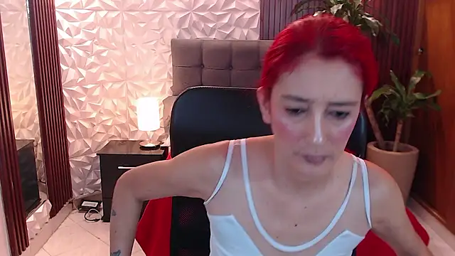 Ruby Your Milf online show from February 27, 7:14 pm