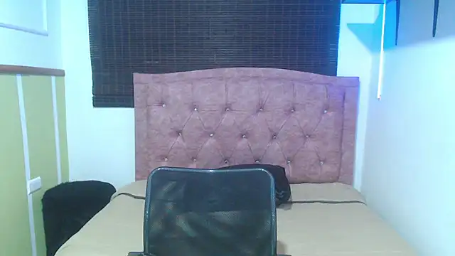 Ruby Your Milf online show from May 20, 6:36 pm
