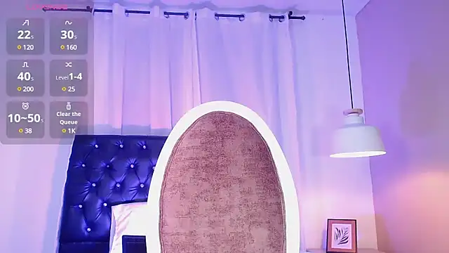 Snapshot of Zoee_babygirl chatting on December 14, 1:27 pm Zoee babygirl online show from December 14, 1:27 pm