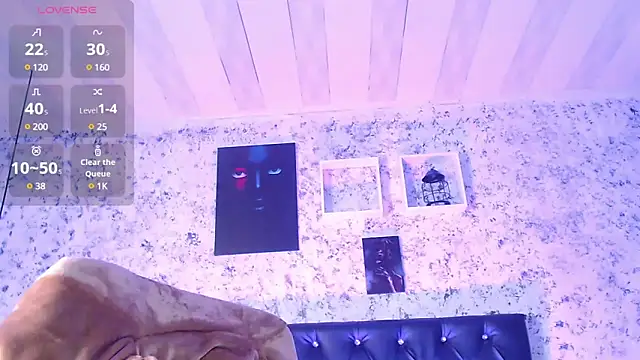 Snapshot of Zoee_babygirl chatting on February 28, 12:42 pm Zoee babygirl online show from February 28, 12:42 pm