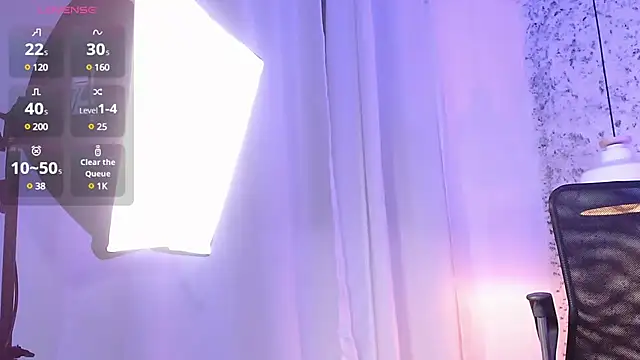 Snapshot of Zoee_babygirl chatting on March 1, 1:18 pm Zoee babygirl online show from March 1, 1:18 pm