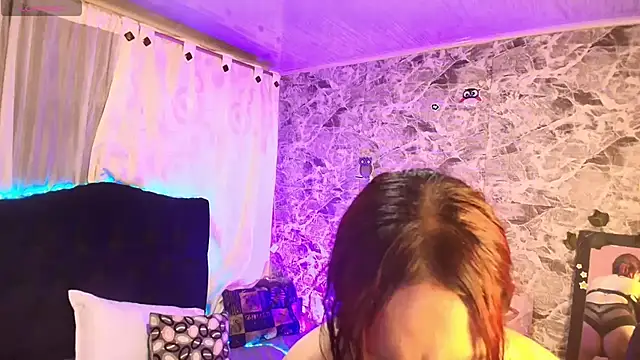 Snapshot of loren_tits24 chatting on February 23, 9:56 pm loren tits24 online show from February 23, 9:56 pm