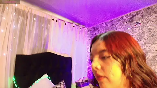 Snapshot of loren_tits24 chatting on February 25, 9:35 pm loren tits24 online show from February 25, 9:35 pm