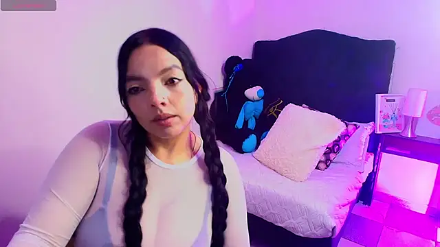 loren tits24 online show from May 10, 6:46 pm