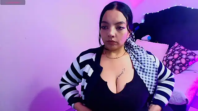 loren tits24 online show from May 11, 8:28 pm