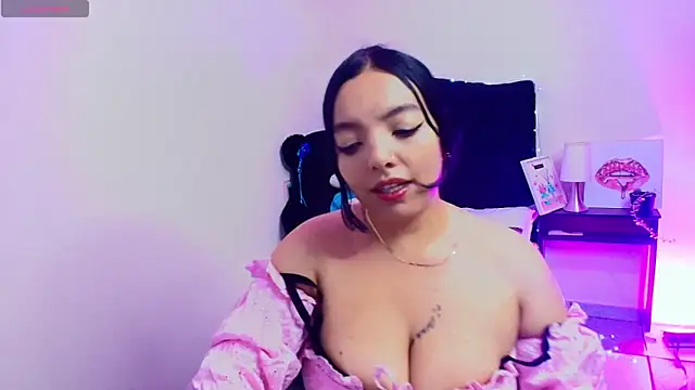 loren tits24 online show from May 21, 8:38 pm