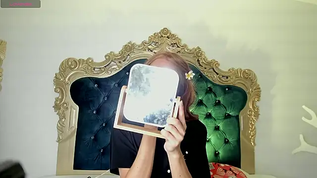 Ari sunshine  online show from November 17, 4:07 am