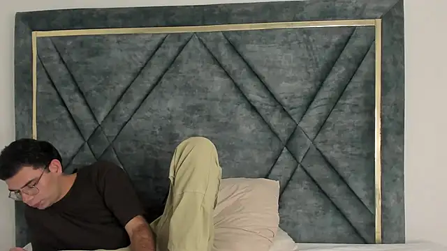 Ari sunshine  online show from December 14, 9:19 pm