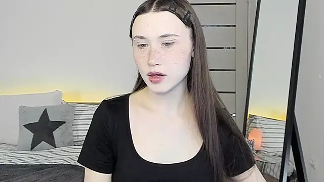 Snapshot of Stella_Sunny chatting on April 24, 9:06 pm Stella Sunny online show from April 24, 9:06 pm