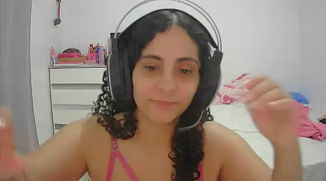 Snapshot of leximaxell chatting on February 12, 4:44 am leximaxell online show from February 12, 4:44 am