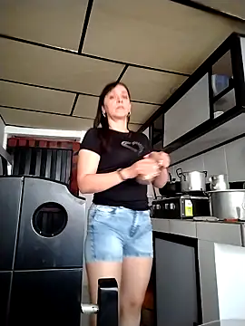 natalie cowens online show from October 7, 9:01 pm