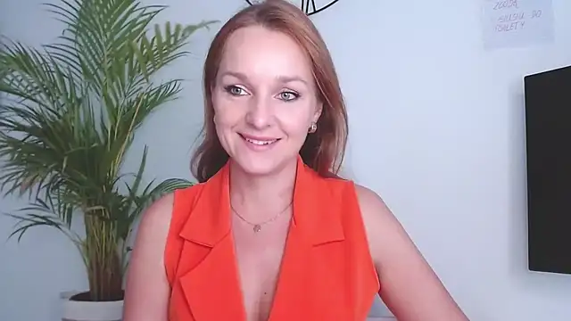 AliciaDesire online show from September 18, 5:53 am