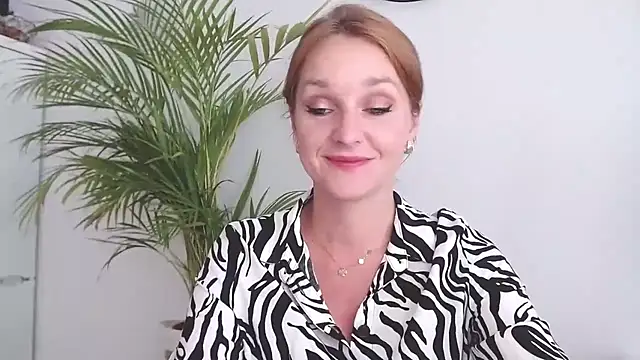 AliciaDesire online show from September 29, 1:38 pm