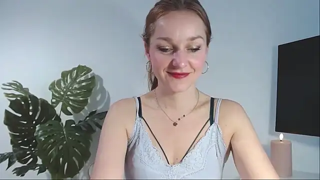 AliciaDesire online show from March 11, 6:30 am