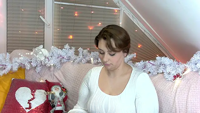 MaryMurray online show from December 30, 10:34 pm