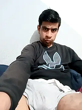 Snapshot of Cuessy chatting on October 18, 3:24 pm Cuessy online show from October 18, 3:24 pm