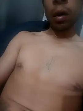 Snapshot of Cuessy chatting on February 27, 6:52 pm Cuessy online show from February 27, 6:52 pm