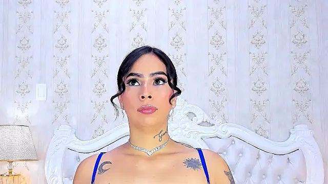 GiahDaniels online show from December 11, 6:20 pm