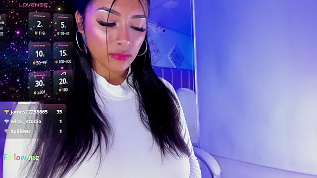 Snapshot of valery_ws_ chatting on January 11, 12:22 am valery ws online show from January 11, 12:22 am
