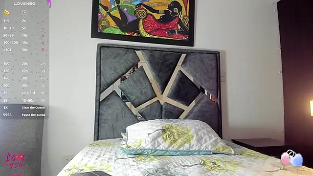 Vahiolet smith online show from November 3, 3:30 am