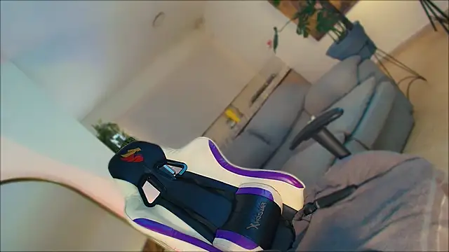 Snapshot of _Miss_Anna_ chatting on October 22, 2:39 pm Miss Anna online show from October 22, 2:39 pm