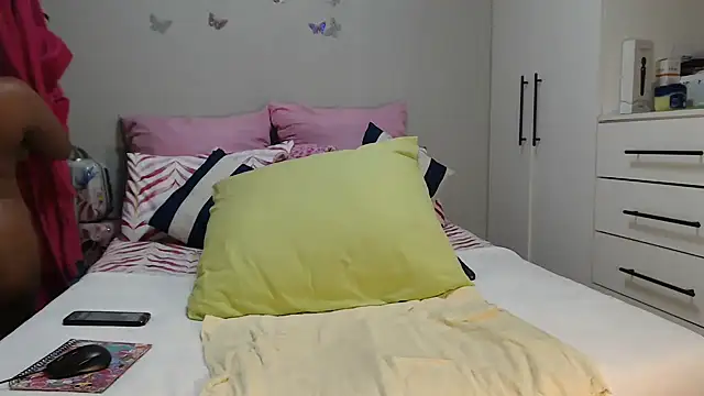Amberbela online show from May 13, 4:10 am