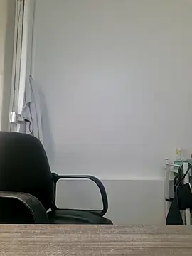 Snapshot of doctora-danna chatting on October 4, 1:42 pm doctora-danna online show from October 4, 1:42 pm