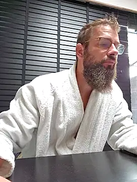 Snapshot of TRebelG chatting on October 11, 9:19 am TRebelG online show from October 11, 9:19 am