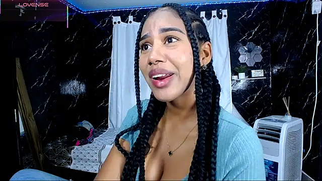 Hillary queen online show from October 13, 1:00 pm