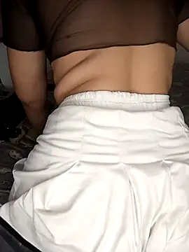 Snapshot of emma-19- chatting on March 26, 4:29 am emma-19- online show from March 26, 4:29 am